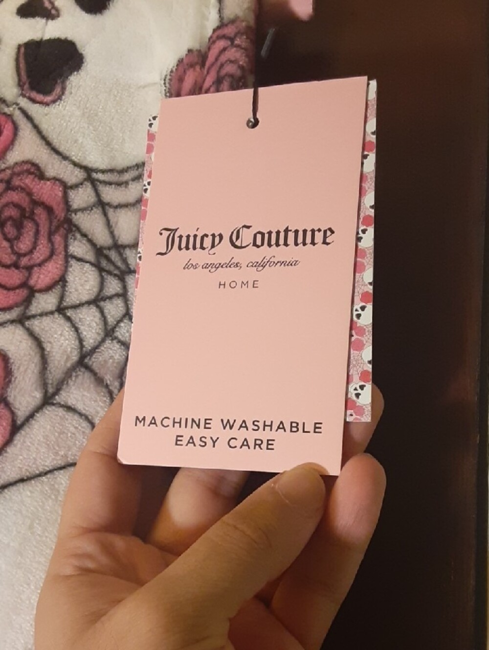 Pink Juicy Couture Plush Blanket with white Skulls & Pink Roses - Picture 4 of 8